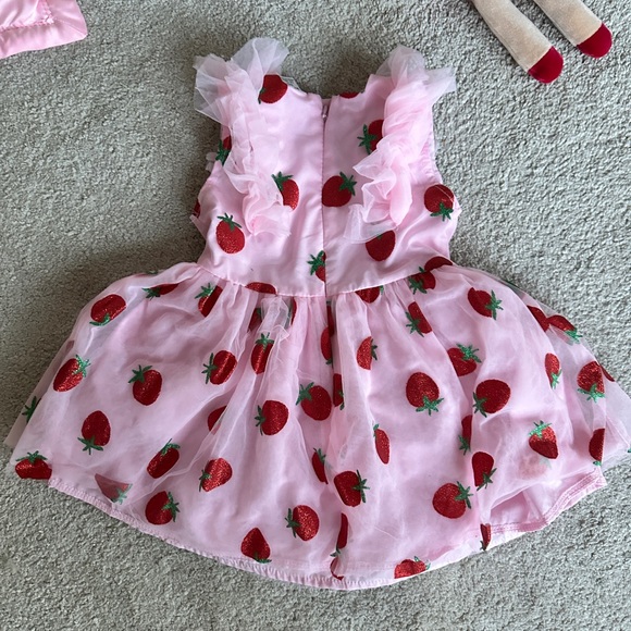 ✨2/$30✨ Strawberry Tulle Dress, Like New - Picture 6 of 6